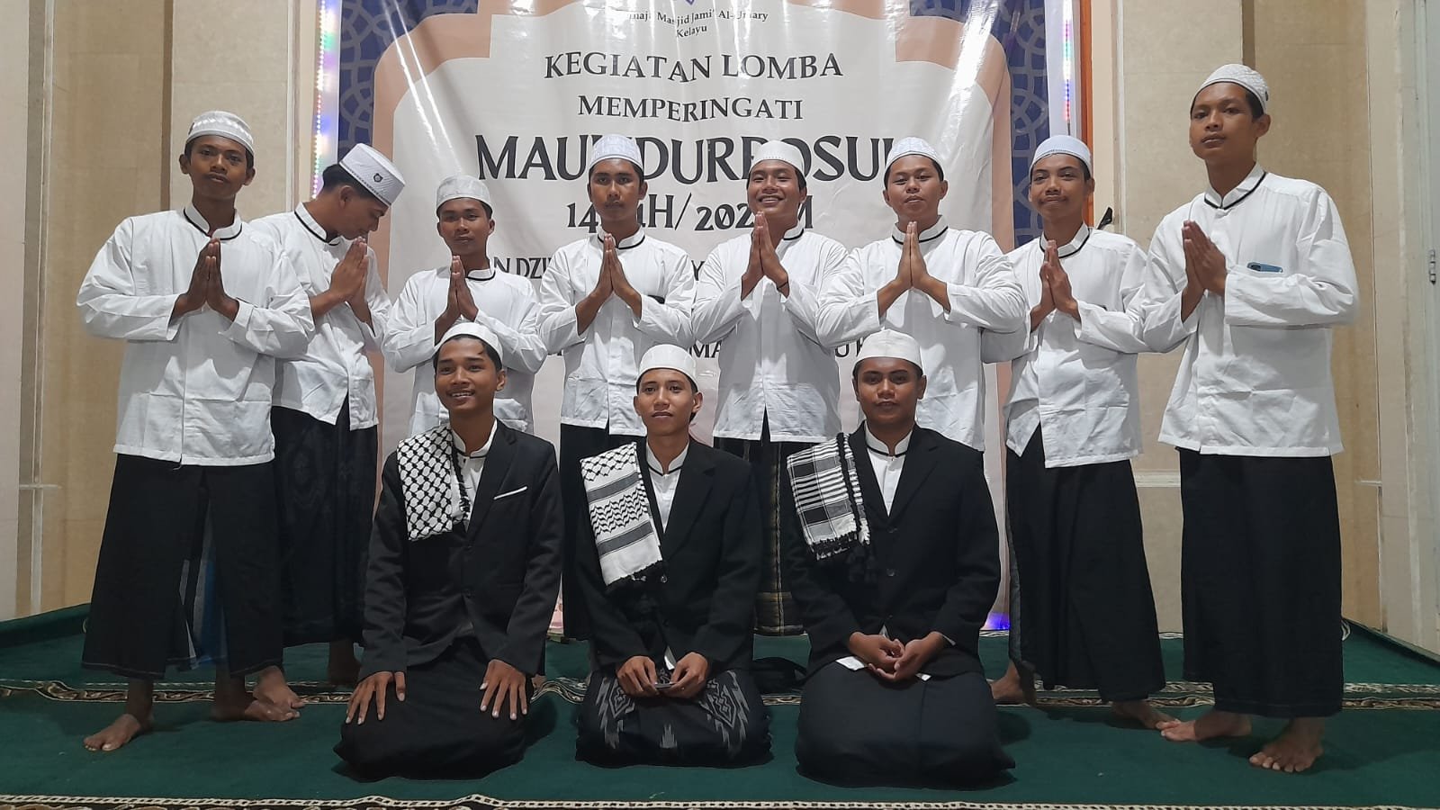 Tim Hadrah SMANJI Ikut Memeriahkan Peringatan Maulidurrasul 1444H/2022M